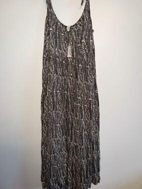 Kate Quinn prairie dress